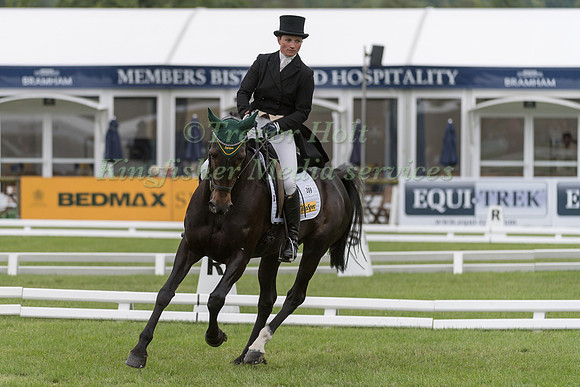 ALICE PEARSON (GBR) AND SAMBA