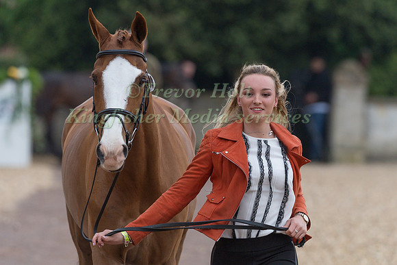 Emily King (GBR) and  Dargun