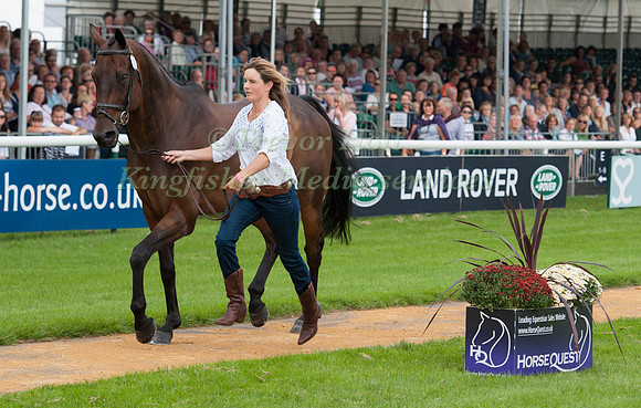 Piggy French (GBR) and Jakata at the 1st horse inspection