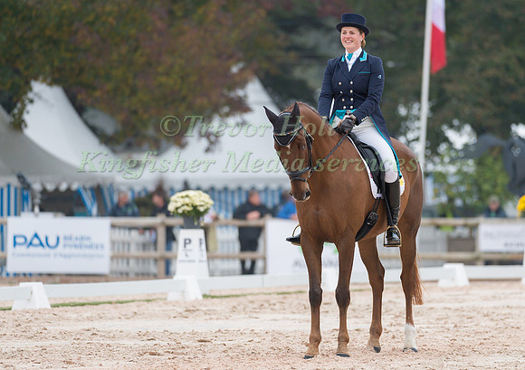 SARAH HOLMES (GBR) AND LOWHILL CLOVER