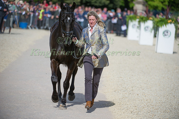Nicola Wilson and Opposition Buzz