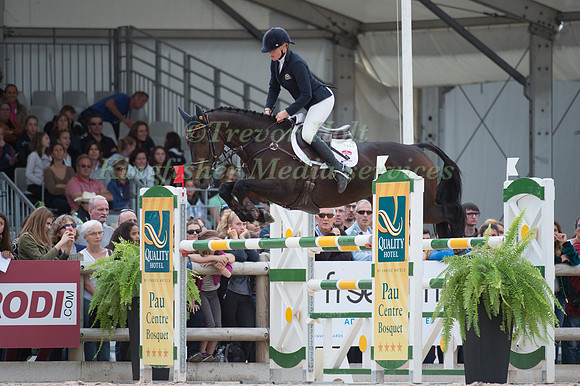 Karin Donckers (BEL) riding Fletcha Van T Verahof