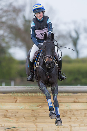 MALIN  JOSEFSSON (SWE) AND ALLAN V TAKING PART IN THE CROSS COUN