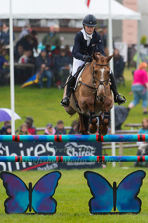 Sophie Beaty (GBR) riding Pink Gin