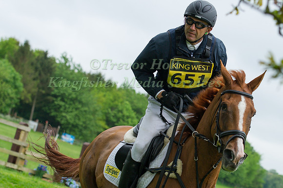 Bill  Levett (AUS) Riding  Lassban Diamond Lift