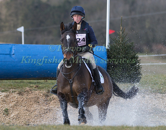 ROSALIND CANTER  RIDING JAMAKIN FAER TRIAL