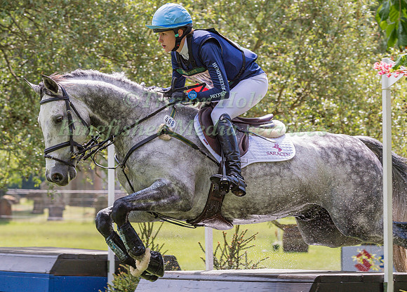BELLA INNES KER (GBR) AND HIGHWAY II