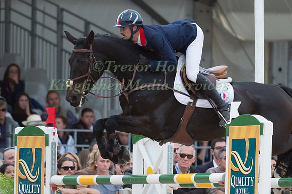 Francois Lemiere (FRA) riding Ogustin Du Terroir