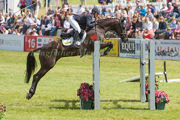 NICOLA WILSON (GBR) RIDING BULANA