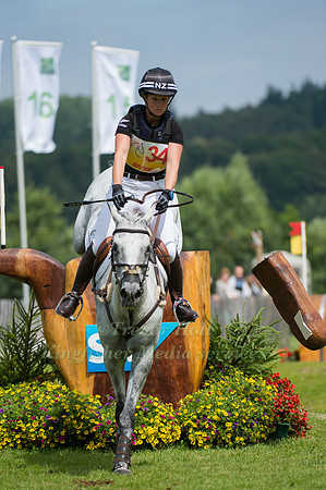 Jonelle Price (NZL) and Faerie Dianimo
