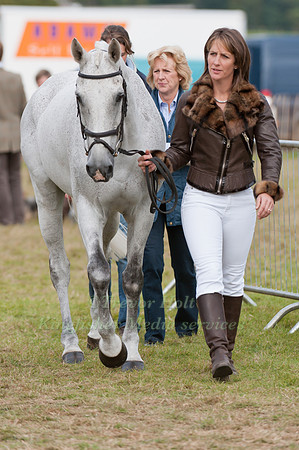 Caroline Powell and Lenamore at Trot Up