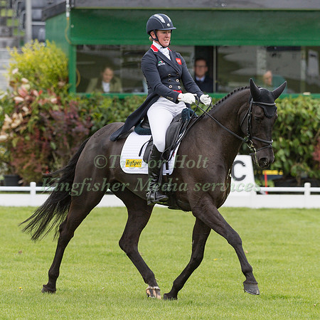 Nicola Wilson (GBR) and  Bulana