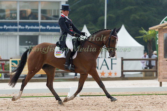 Nicola Wilson (GBR) riding One Two Many