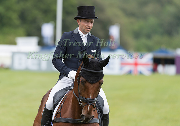 BEN HOBDAY (GBR) AND SHADOW MAN II