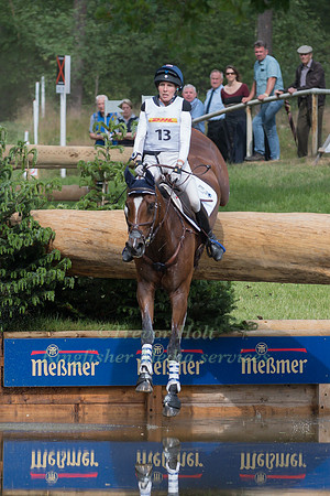 ELISABETH HALLIDAY-SHARP (USA) AND DENIRO Z