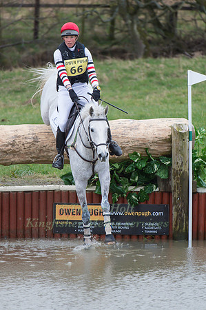 Lucy  Jackson (NZL) riding Bosun II