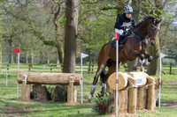 Bettina Hoy riding Designer 10