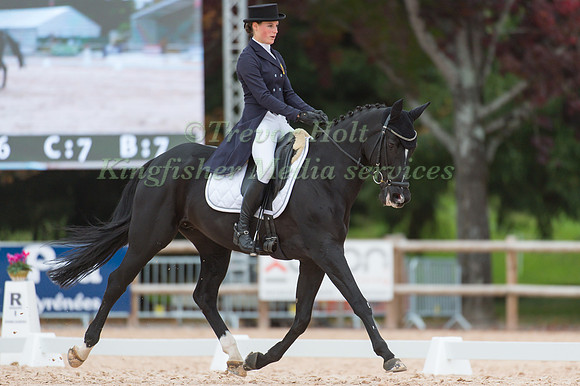 Lola Madrenas of Belgium riding Roulette W