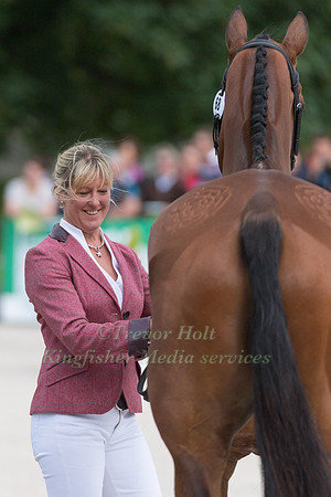 NICOLA WILSON (GBR) AND ONE TWO MANY AT THE EQUI-TREK CCI *** FINAL HORSE INSPECTION OF THE 2017 BRAMHAM INTERNATIONAL HORSE TRIALS