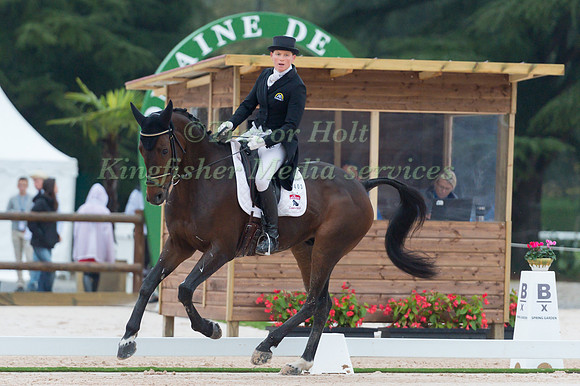 Karin Donckers (BEL) riding Fletcha Van T Verahof