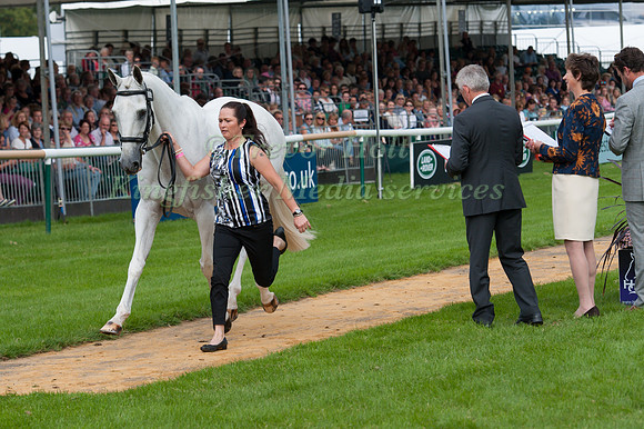Natalie Blundell (AUS) and Algebra at the 1st horse inspection
