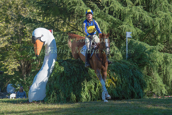 Sona Johnnson (AUS) riding Parkiarrup Illicit Liason