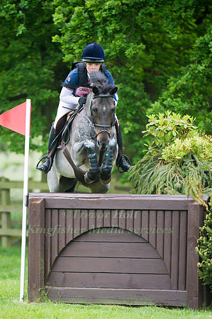 Anna Wilks  and  Monbeg Hero