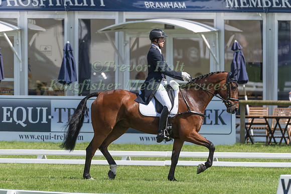 SAM ECROYD (GBR) AND MASTER DOUGLAS