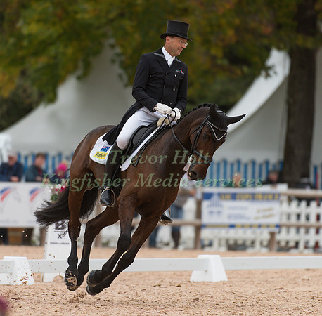 Bill Levett of Australia riding Shannondale Titian