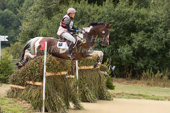 CLAIRE DEUTEN AND USTINOV VAN ELSENHAM