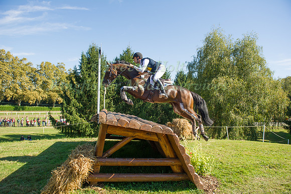 Christopher Burton AUS)  riding TS Jamaimmo