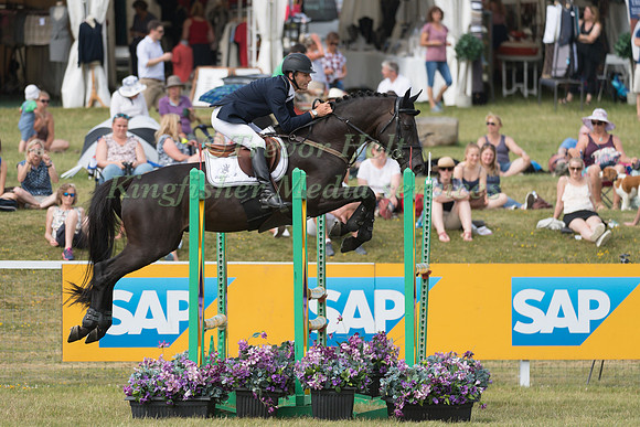 SIDNEY  DUFRESNE (FRA) AND TRESOR MAIL-4