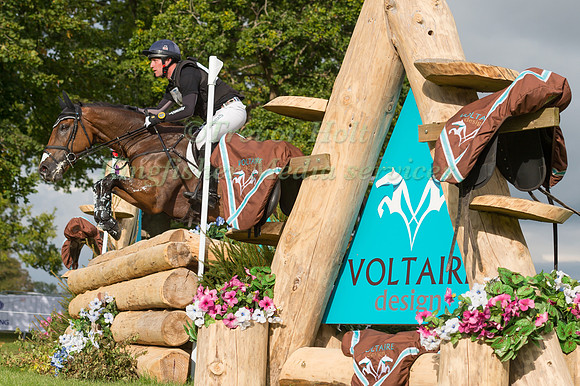 OLIVER TOWNEND (GBR) RIDING COOLEY MASTER CLASS