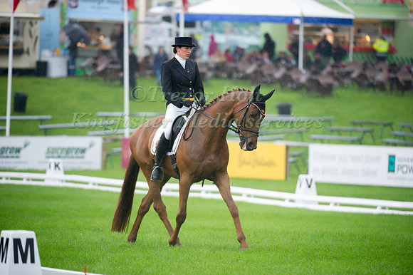 Lisa Sabbe and GQ ( Prince of Rides )