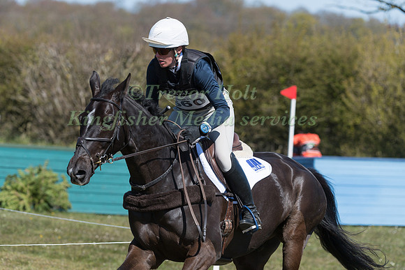 FLORA HARRIS RIDING CLASS VISTA