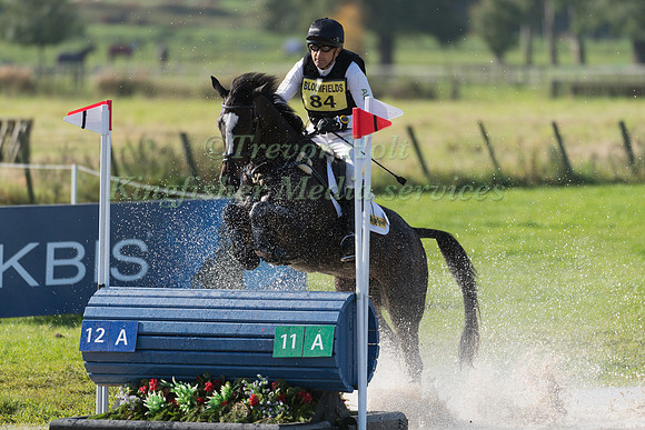 BILL  LEVETT (AUS) AND MIGHTY TARA