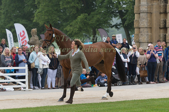PIPPA FUNNELL (GBR) AND BILLY WALK ON