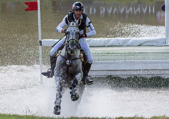 THOMAS  CARLILE (FRA) RIDING UPSILON