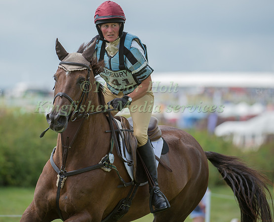VICKY BRAKE  RIDING  COOLEYS FIRST