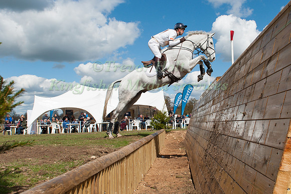 Harry Meade  riding Away Cruising