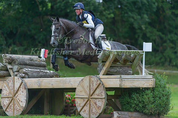 Nicola Wilson and Dartans Greenlough Tom