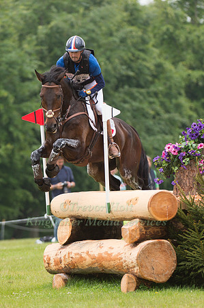 Francois Lemiere (FRA) riding Ogustin Du Terroir