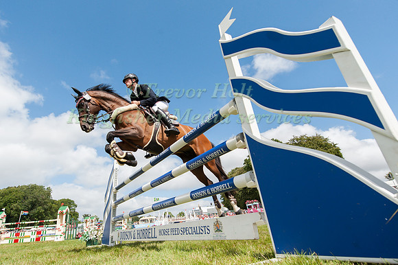 SAM ECROYD (GBR) RIDING WODAN III