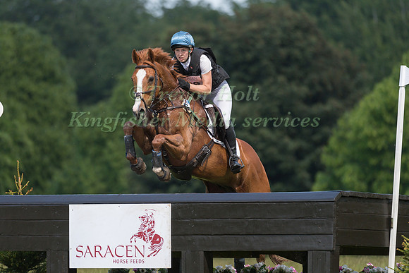 MADDY TAYLOR (GBR) AND IN A PICCLE