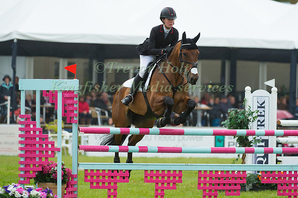 Caroline Martin (USA) riding Quantum Solace