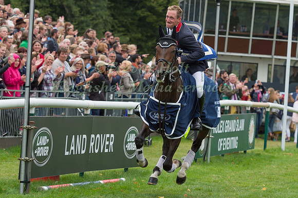 Oliver Townend winner of the 2017 Burghley Horse Trials on his lap of honour