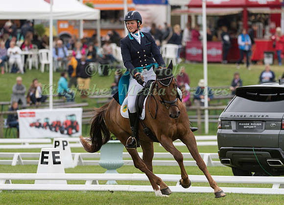 SARAH HOLMES (GBR) AND LOWHILL CLOVER