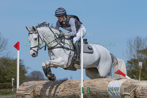 LOGAN DUFFORT RIDING VOLTAGE DE LA NOUEE