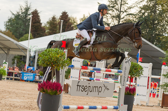 Astier Nicolas (FRA) riding Molakai