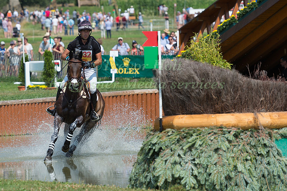 TIM PRICE (NZL) AND CEKATINKA
